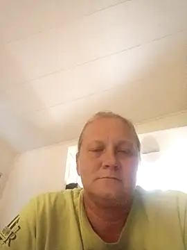 Snapshot of wetnwildforyou chatting on 09-29-25, 06:13 wetnwildforyou online show from 09-29-25, 06:13