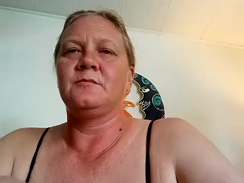 Snapshot of wetnwildforyou chatting on 10-01-25, 05:52 wetnwildforyou online show from 10-01-25, 05:52