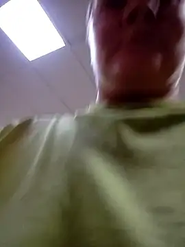 Snapshot of wetnwildforyou chatting on 10-07-25, 04:04 wetnwildforyou online show from 10-07-25, 04:04