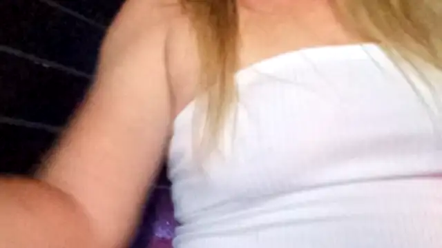 Snapshot of wetnwildforyou chatting on 10-18-25, 04:59 wetnwildforyou online show from 10-18-25, 04:59