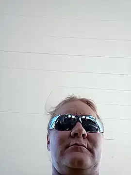 Snapshot of wetnwildforyou chatting on 10-24-25, 04:03 wetnwildforyou online show from 10-24-25, 04:03