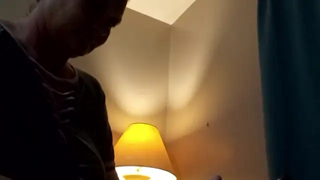 Snapshot of wetnwildforyou chatting on 11-04-25, 04:44 wetnwildforyou online show from 11-04-25, 04:44