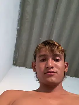 Snapshot of Babyalienqm chatting on 02-13-26, 09:55 Babyalienqm online show from 02-13-26, 09:55