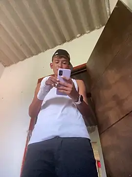 Snapshot of Babyalienqm chatting on 03-14-26, 07:08 Babyalienqm online show from 03-14-26, 07:08