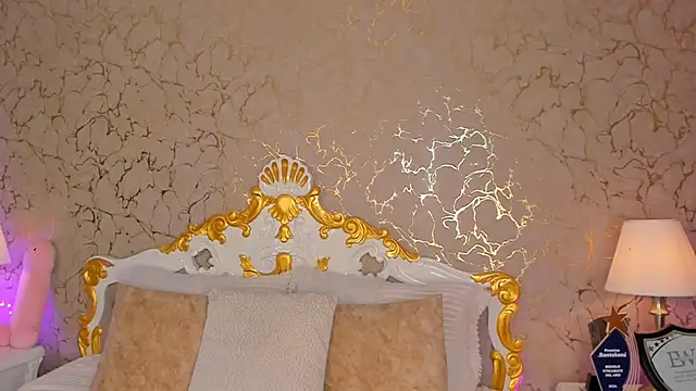 Snapshot of ScarlettWallace chatting on 03-18-25, 08:48 ScarlettWallace online show from 03-18-25, 08:48