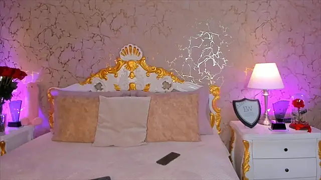 Snapshot of ScarlettWallace chatting on 09-19-25, 08:42 ScarlettWallace online show from 09-19-25, 08:42