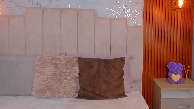 Snapshot of ScarlettWallace chatting on 09-22-25, 04:20 ScarlettWallace online show from 09-22-25, 04:20