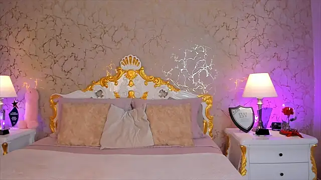 Snapshot of ScarlettWallace chatting on 10-28-25, 09:39 ScarlettWallace online show from 10-28-25, 09:39