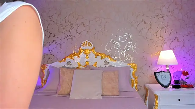 Snapshot of ScarlettWallace chatting on 10-31-25, 09:16 ScarlettWallace online show from 10-31-25, 09:16