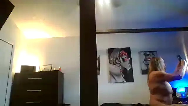 Kat-Licious online show from 09-10-25, 06:41