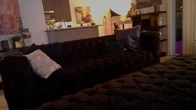 Kat-Licious online show from 09-18-25, 03:30