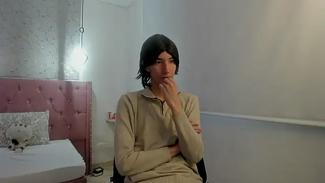 Snapshot of loverisu-coral chatting on 02-18-26, 09:11 loverisu-coral online show from 02-18-26, 09:11