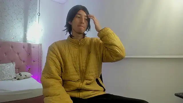 Snapshot of loverisu-coral chatting on 02-24-26, 11:58 loverisu-coral online show from 02-24-26, 11:58