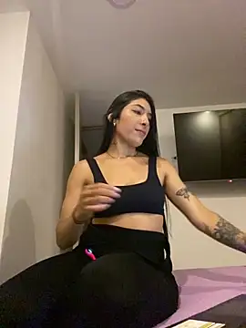 AshleyG 222 online show from 11-15-25, 12:30