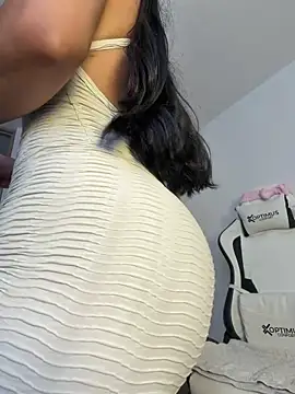 AshleyG 222 online show from 05-10-26, 04:45