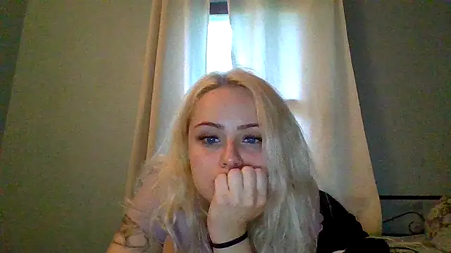sluttypumpkin online show from 06-09-26, 10:49