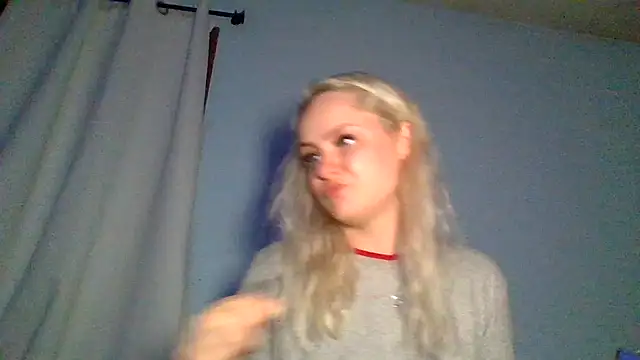 Snapshot of sluttypumpkin chatting on 07-10-26, 06:39 sluttypumpkin online show from 07-10-26, 06:39