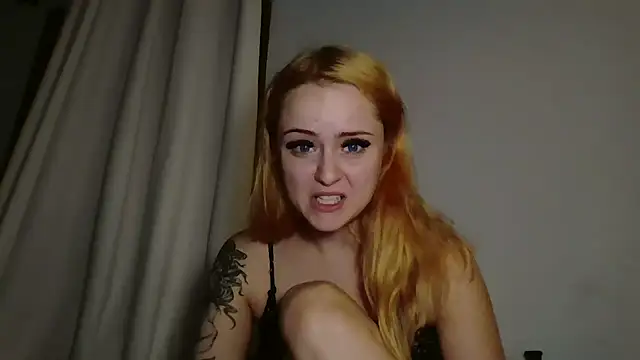 Snapshot of sluttypumpkin chatting on 07-29-26, 09:40 sluttypumpkin online show from 07-29-26, 09:40