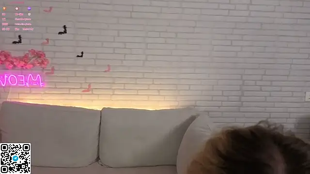 Tessalune  online show from 11-01-25, 03:19