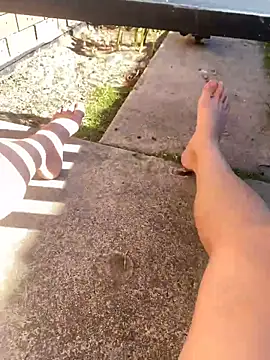 Snapshot of 1Zoey101 chatting on 03-08-25, 05:28 1Zoey101 online show from 03-08-25, 05:28