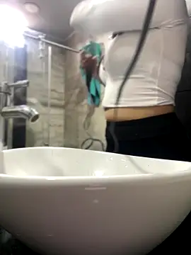 Mila LS online show from 09-15-25, 01:11