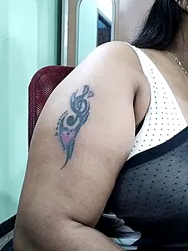 abinaya26 online show from 12-22-25, 02:25