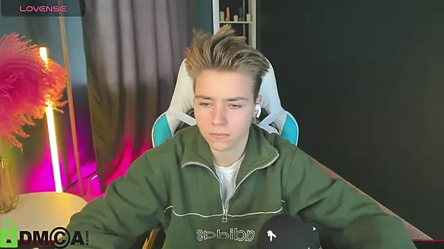 Snapshot of Jean_Wilsons chatting on 03-18-25, 10:46 Jean Wilsons online show from 03-18-25, 10:46