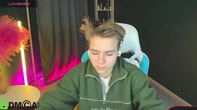 Snapshot of Jean_Wilsons chatting on 03-18-25, 01:53 Jean Wilsons online show from 03-18-25, 01:53