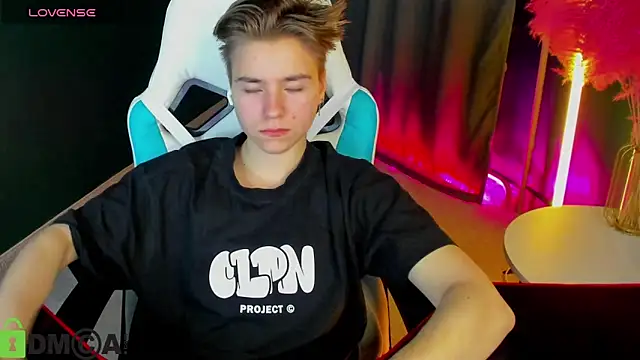 Snapshot of Jean_Wilsons chatting on 03-21-25, 02:07 Jean Wilsons online show from 03-21-25, 02:07