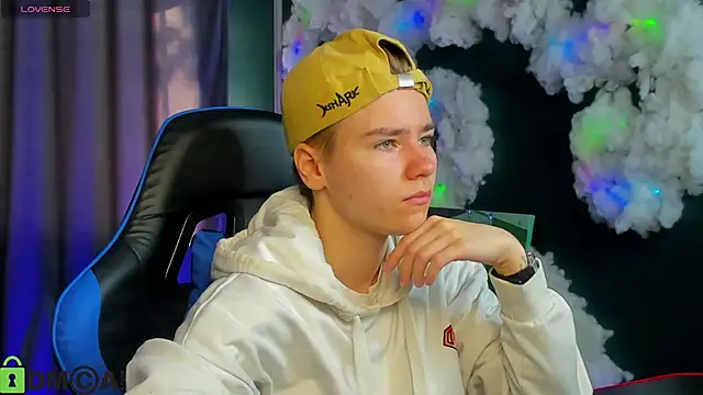 Snapshot of Jean_Wilsons chatting on 09-15-25, 10:26 Jean Wilsons online show from 09-15-25, 10:26