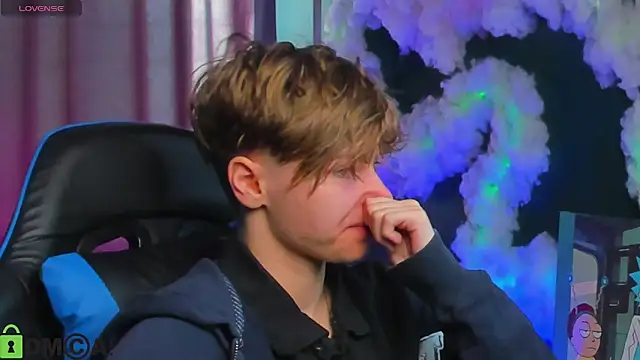 Snapshot of Jean_Wilsons chatting on 10-12-25, 10:25 Jean Wilsons online show from 10-12-25, 10:25