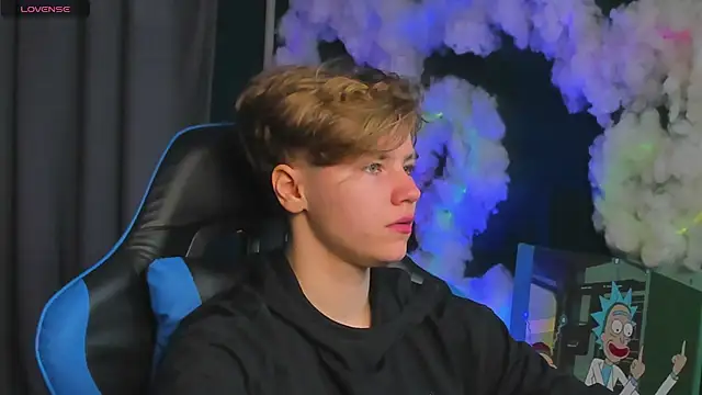 Snapshot of Jean_Wilsons chatting on 10-13-25, 11:21 Jean Wilsons online show from 10-13-25, 11:21