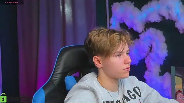 Snapshot of Jean_Wilsons chatting on 10-14-25, 11:11 Jean Wilsons online show from 10-14-25, 11:11