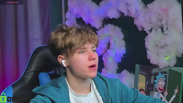 Snapshot of Jean_Wilsons chatting on 10-15-25, 10:37 Jean Wilsons online show from 10-15-25, 10:37