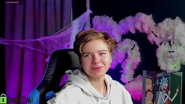 Snapshot of Jean_Wilsons chatting on 10-27-25, 11:14 Jean Wilsons online show from 10-27-25, 11:14