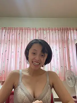 Snapshot of ladypaggy chatting on 02-23-26, 06:00 ladypaggy online show from 02-23-26, 06:00