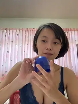 Snapshot of ladypaggy chatting on 03-02-26, 05:41 ladypaggy online show from 03-02-26, 05:41