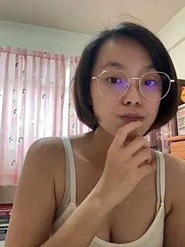 Snapshot of ladypaggy chatting on 03-23-26, 06:06 ladypaggy online show from 03-23-26, 06:06