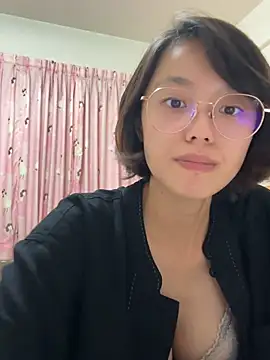 Snapshot of ladypaggy chatting on 04-04-26, 01:52 ladypaggy online show from 04-04-26, 01:52