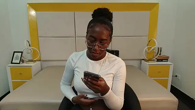 Qeen blackk online show from 11-13-25, 07:57