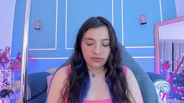 TaraTaylorr online show from 06-19-26, 02:05