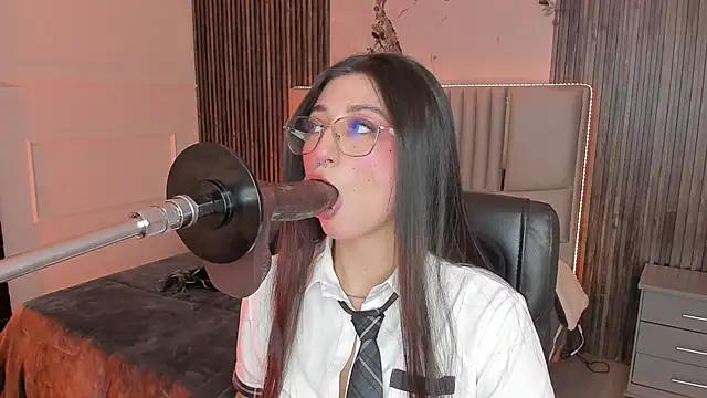 Snapshot of Gabrielakassi chatting on 10-02-25, 11:39 Gabrielakassi online show from 10-02-25, 11:39