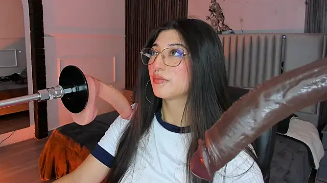 Snapshot of Gabrielakassi chatting on 10-13-25, 11:32 Gabrielakassi online show from 10-13-25, 11:32