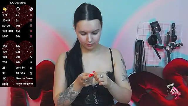 Miss Vic online show from 09-11-25, 03:34