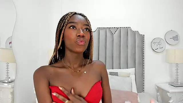 Snapshot of SamantaMarquez chatting on 09-17-25, 07:48 SamantaMarquez online show from 09-17-25, 07:48