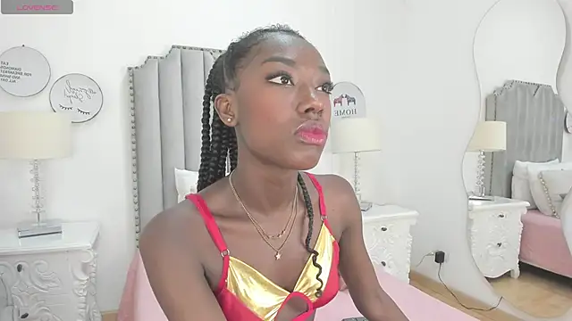 Snapshot of SamantaMarquez chatting on 10-20-25, 07:47 SamantaMarquez online show from 10-20-25, 07:47