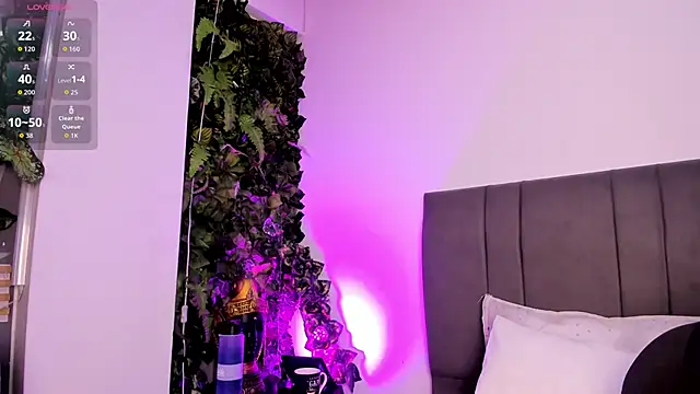 Snapshot of Fernanda_liie_ chatting on 02-27-26, 12:16 Fernanda liie online show from 02-27-26, 12:16