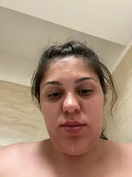 Layla- online show from 09-27-25, 10:04