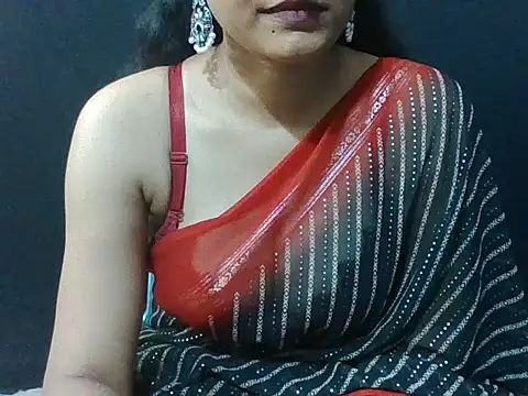 Snapshot of sugandha_bhabhi chatting on 10-24-25, 04:31 sugandha bhabhi online show from 10-24-25, 04:31