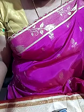 Snapshot of southindian-veena chatting on 03-11-25, 05:13 southindian-veena online show from 03-11-25, 05:13